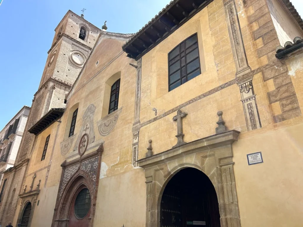 Visit Iglesia de Santiago on our free tour of Málaga's historic centre. One of the city's oldest churches and the place where Pablo Picasso was baptised — a must-see stop full of history.